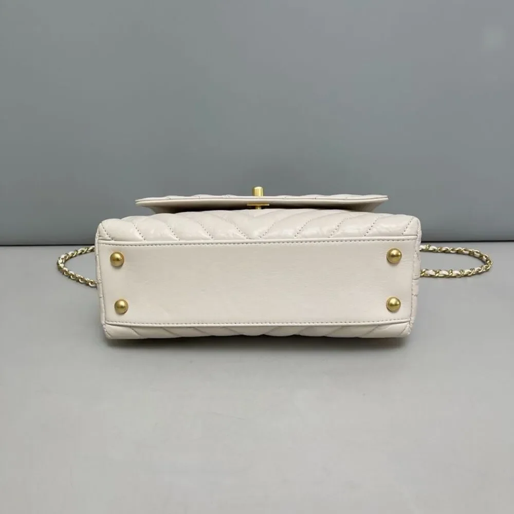 CHANEL brand color